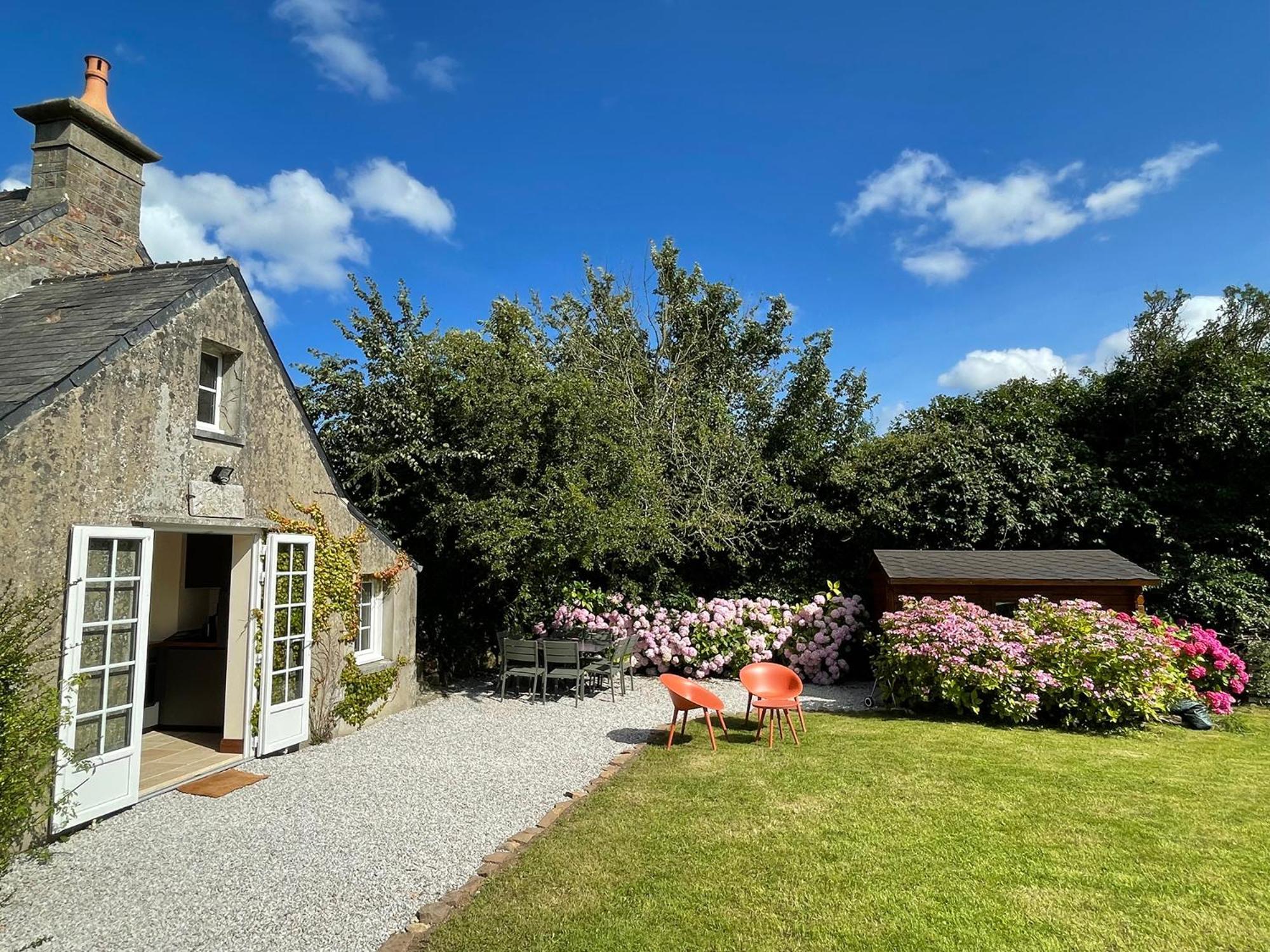 Maison de charme avec vue sur mer et jardin abrité Quinéville Exterior foto